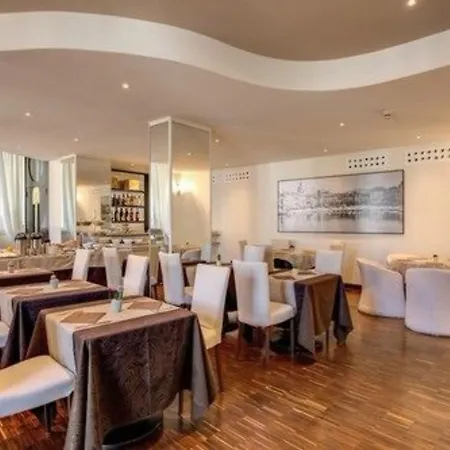 Hotel Firenze Como