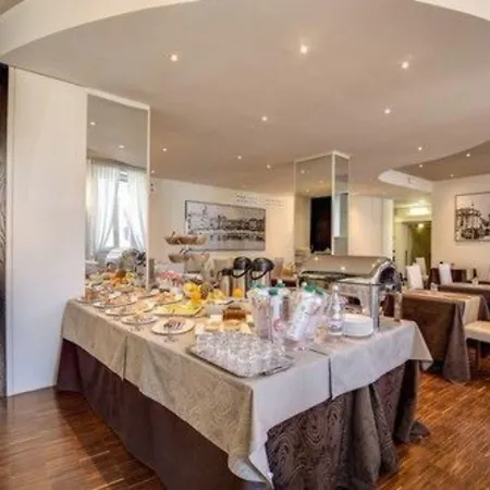 艾尔伯格菲兰其酒店 科莫